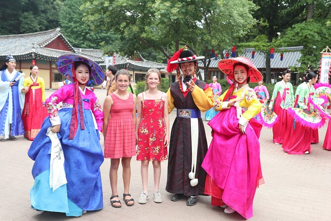 Private Tour around Suwon UNESCO Fortress and Korea Folks Village - Price and value of $260: when the comfort pays off