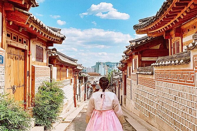 Private Tour : Royal Palace & Traditional Villages wearing Hanbok - Lunch in Insadong: a practical break during a packed day