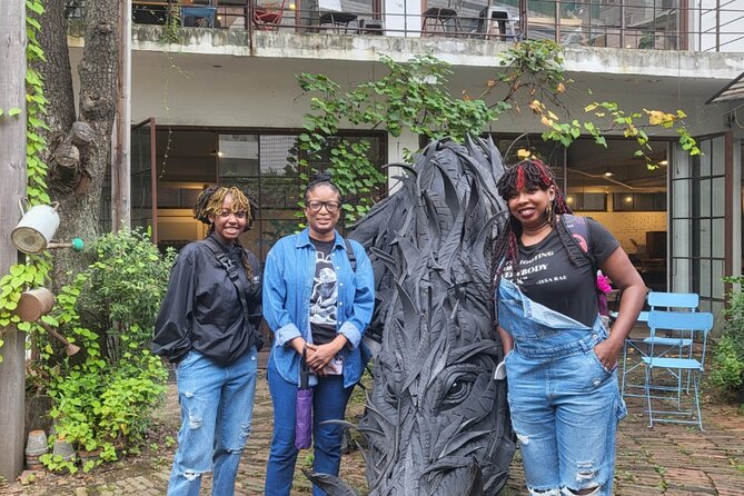 Seongsu-dong Walking Tour: K-Pop, Culture, Cheer, Friends & Relax - Understand Avenue and the SM Entertainment Area: K-pop Meets Shopping Culture