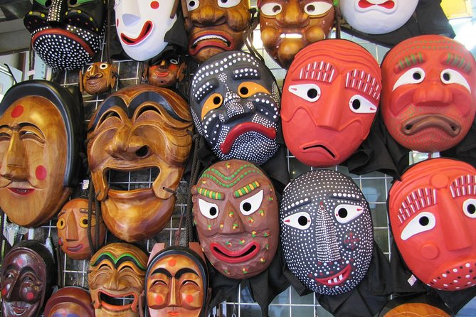 Seoul Art Tour with a Local Expert: 100% Personalized & Private - Insadong-gil: Street Energy and Traditional Shops Under One Roofless Scene
