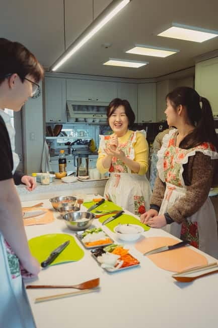 Seoul: Authentic Korean Cooking Class and Market Tour - Traditional market tour: picking ingredients like you mean it