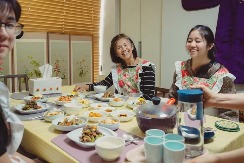 Seoul: Authentic Korean Cooking Class and Market Tour - Finding the meeting point at Sillim station