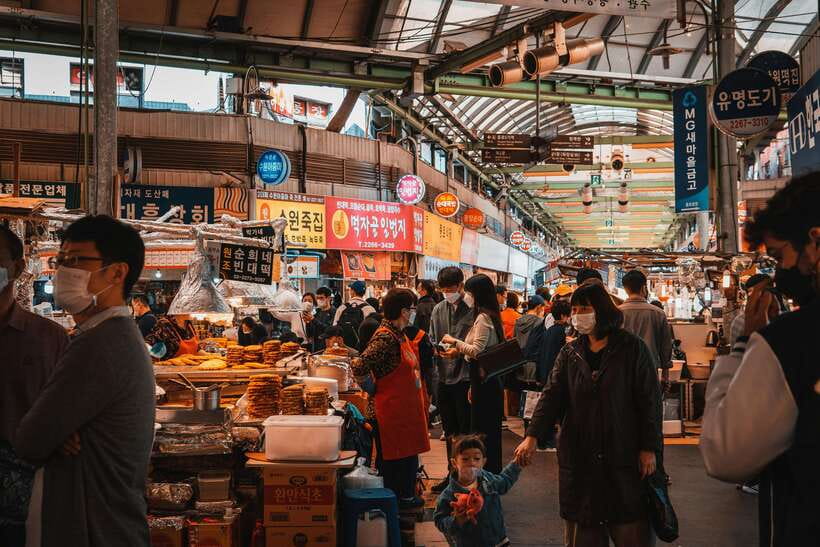 Seoul : Best of Seoul Private Walking Tour - Jogyesa Temple: a calm reset before the streets