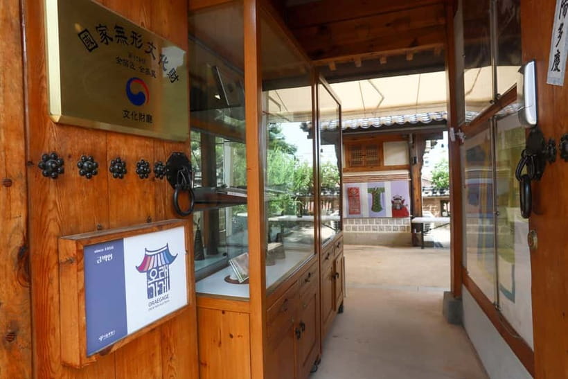 Seoul: Bukchon Hanok Village Walking Tour - Timing, meeting point, and how to plan your afternoon