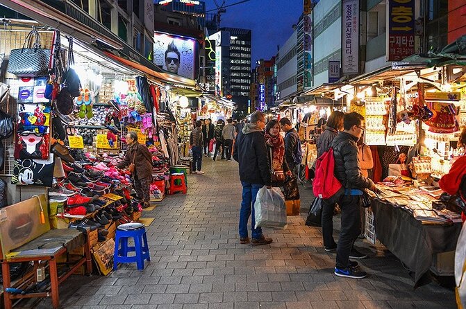 Seoul City Private Tour (Optional layover) - The big route: Bukchon, Gyeongbokgung, Jogyesa, and more