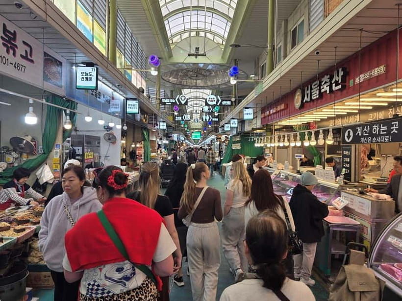 Seoul: Cooking Class and Tour with Michelin-Trained Chef - The commemorative photo shoot: your Seoul cooking proof
