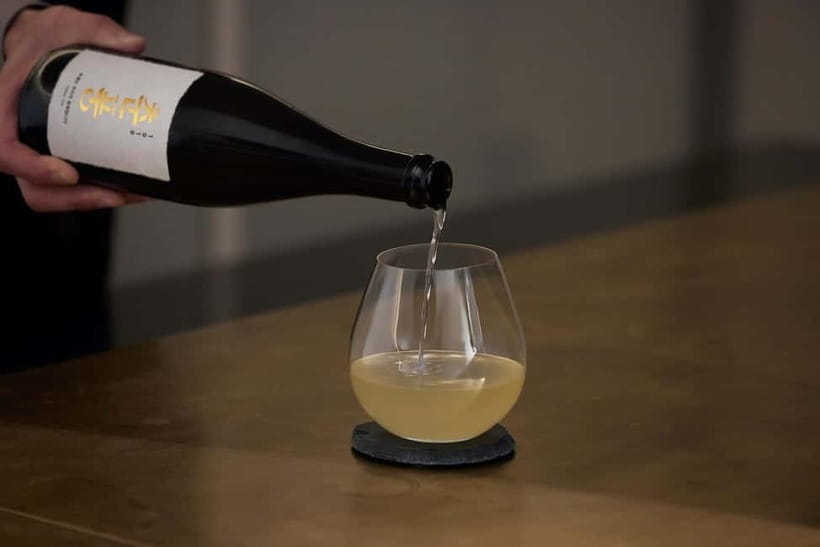 Seoul: Craft Makgeolli Brewery Tour & Tasting Experience - Your tasting lineup: six varieties, plus a smart way to taste