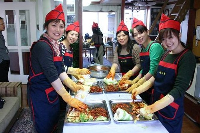Seoul Cultural Tour - Kimchi Making, Gyeongbok palace with Hanbok - Insadong and the Cultural Center Vibe: Photos, Tea, and Context