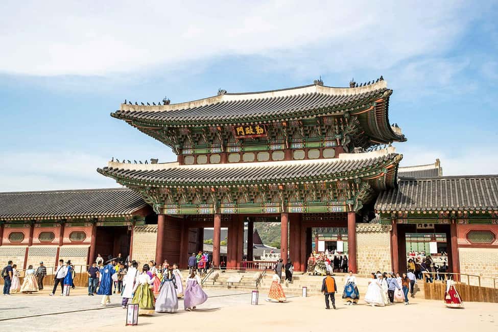 Seoul Day Tour: Gyeongbok Palace, Bukchon, Gwangjang Market - Key Highlights You’ll Feel Immediately