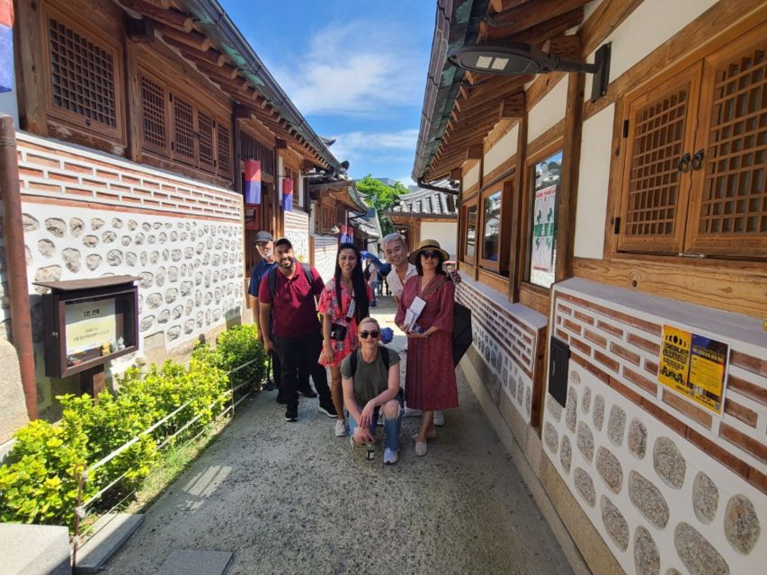 Seoul: Deoksugung Palace Heritage Walking Tour - Deoksugung Palace: Joseon power, plus hints of Western-era change