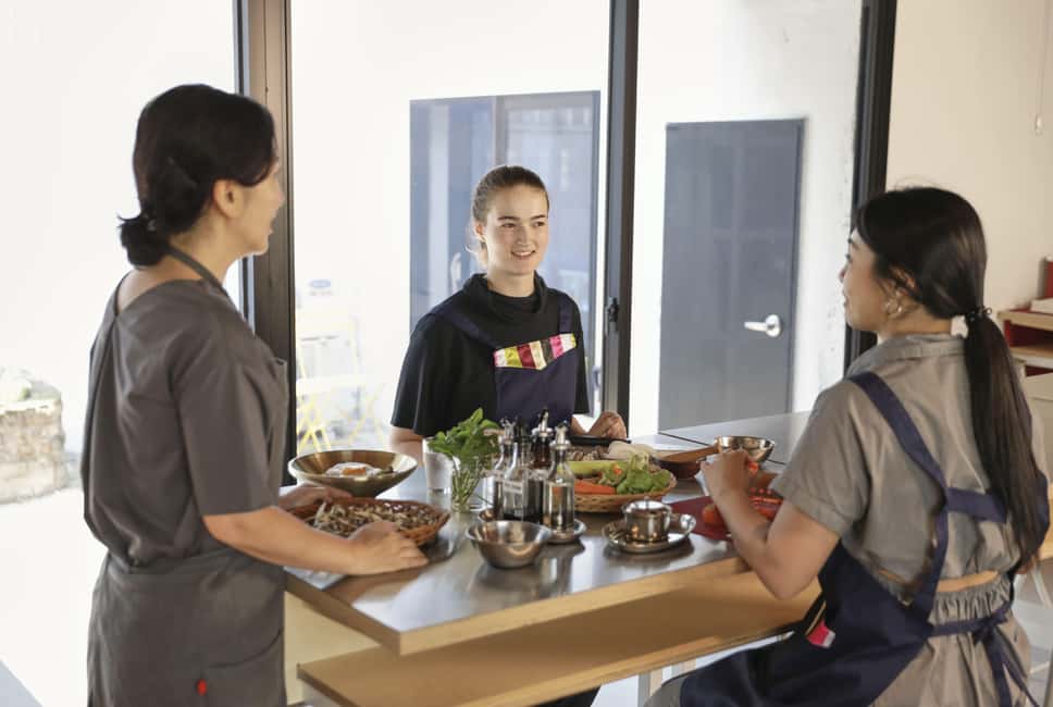 Seoul: Experience Korean Cooking in Modern Hanok Kitchen - The culture lesson you’ll use when you shop and cook later