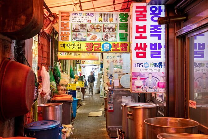 Seoul Foodie Walking Tour - A great first Seoul food night: Gwangjang, then stream, then Euljiro