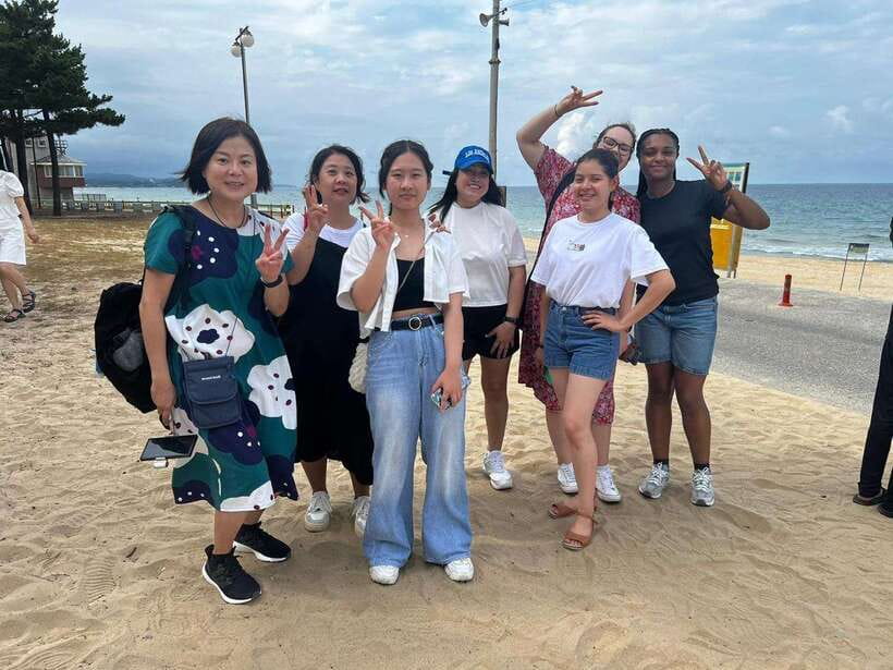 Seoul: Gangneung BTS K-Pop & K-Drama Filming Locations Tour - BTS Bus Stop: Photo Time With a Real Album-Linked Location