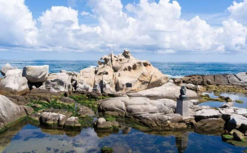 Seoul: Gangneung BTS K-Pop & K-Drama Filming Locations Tour - Adeul Rocky Park: Look-Alike Rocks Made by Wind and Waves