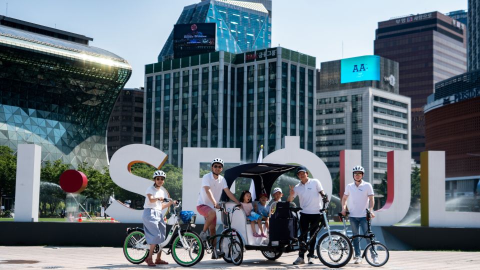Seoul: Guided Small Group V.I.P Morning Pedicab Tour - Bukchon Hanok Village: preserved houses and hillside views