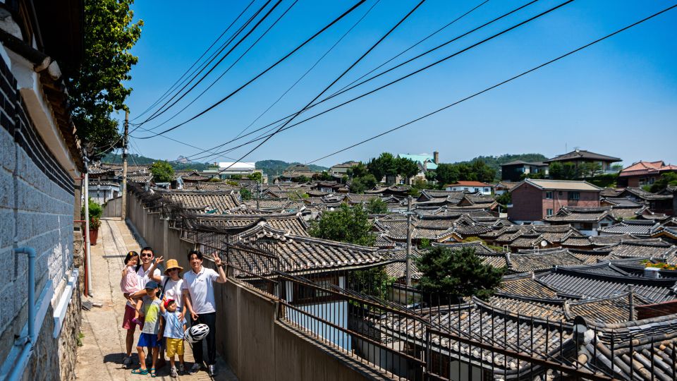 Seoul: Guided Small Group V.I.P Morning Pedicab Tour - Tongin Traditional Market: your food stop isn’t an afterthought