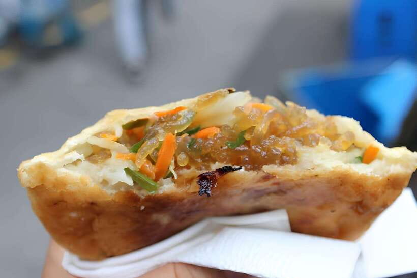 Seoul: Guided Street Food Tour at Namdaemun Market - Meeting at Hoehyeon Station: get your timing right