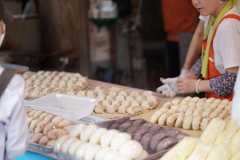 Seoul: Guided Street Food Tour at Namdaemun Market - The guide matters more than you think (Kay and EJ are the proof)