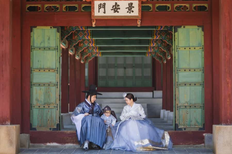 Seoul: Gyeongbokgung / Hanok Village / N Seoul Tower - Bukchon Hanok Village and Samcheong-dong: old streets plus real breaks