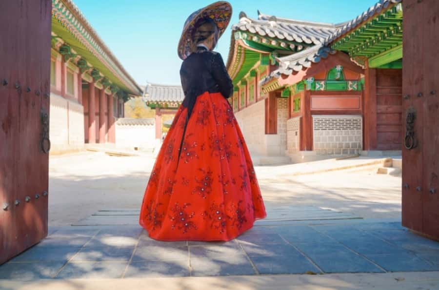 Seoul: Gyeongbokgung / Hanok Village / N Seoul Tower - N Seoul Tower by cable car: get the skyline without the stress