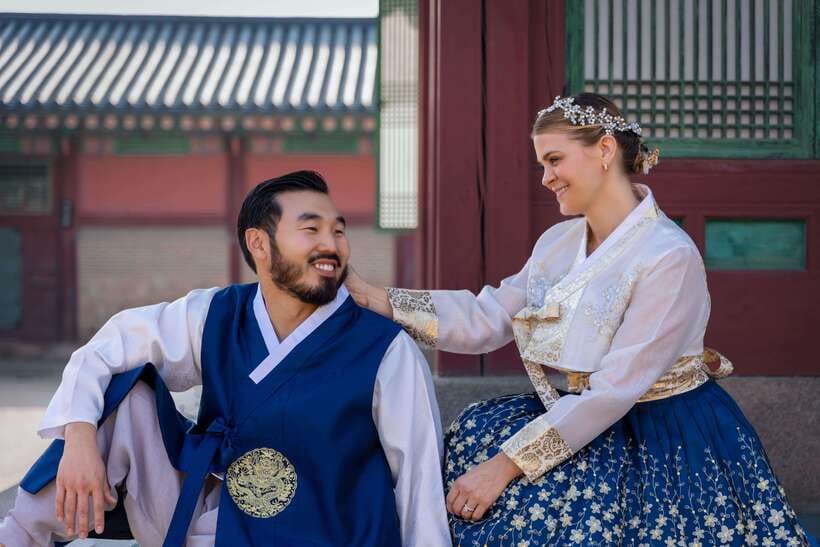 Seoul: Hanbok Photo Tour at Gyeongbokgung Palace - Who This Hanbok Photo Tour Suits Best (and Who Might Skip It)