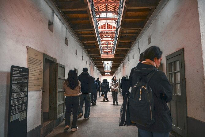 Seoul History Tour: Dark Past & Market Street Flavors - Quick hits before you go