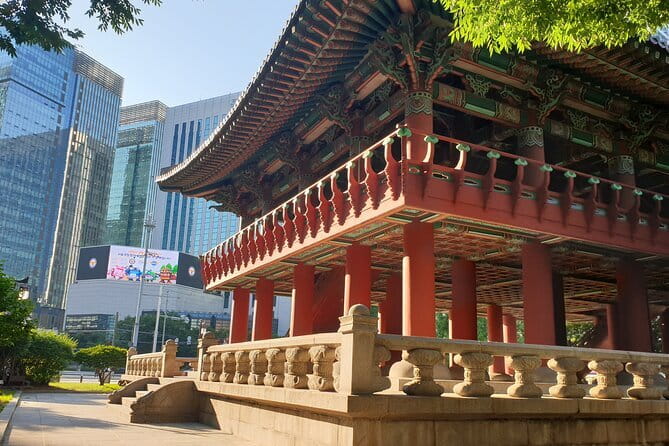 Seoul History Walking Tour - Deoksugung Doldam-gil and Jungmyeongjeon: palace views and forced surrender
