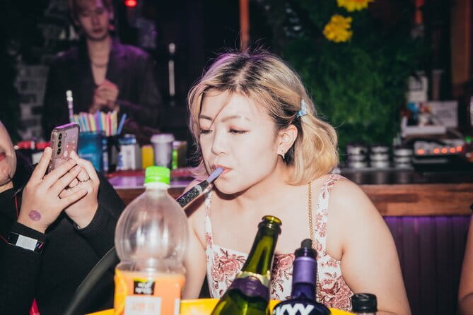 Seoul: Hongdae Premium Pubcrawl with Open Bottles - Stop 3: MON5 at Mong’s Club for the High-Energy Finale