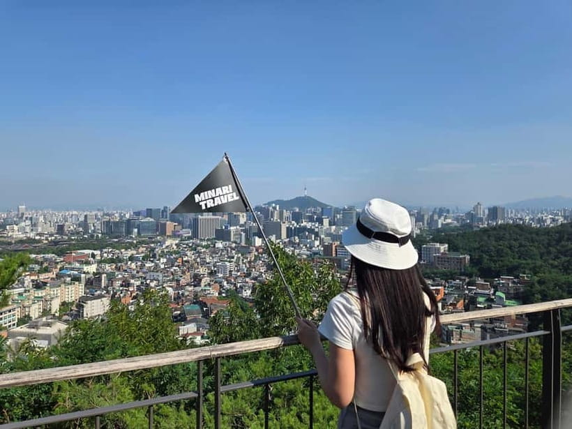 Seoul: Inwangsan Sunset Hike with Guide - Beombawi Night Views: Gyeongbokgung, the Blue House, Namsan, Yeouido