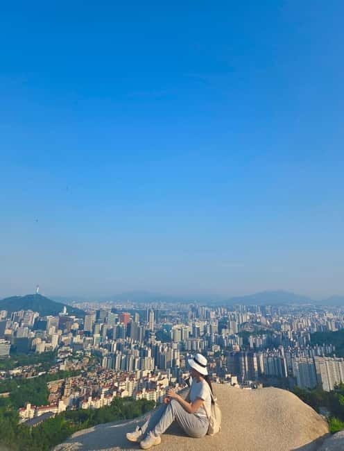 Seoul: Inwangsan Sunset Hike with Guide - What You Should Wear and Bring for a Safe Night Hike
