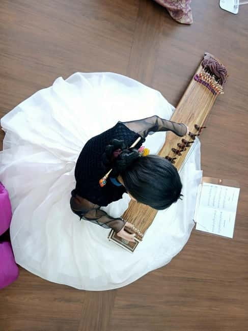 Seoul: Learn Traditional Korean Strings Instrument & Hanbok - Meet the Instructor: Clear English Guidance for First Timers