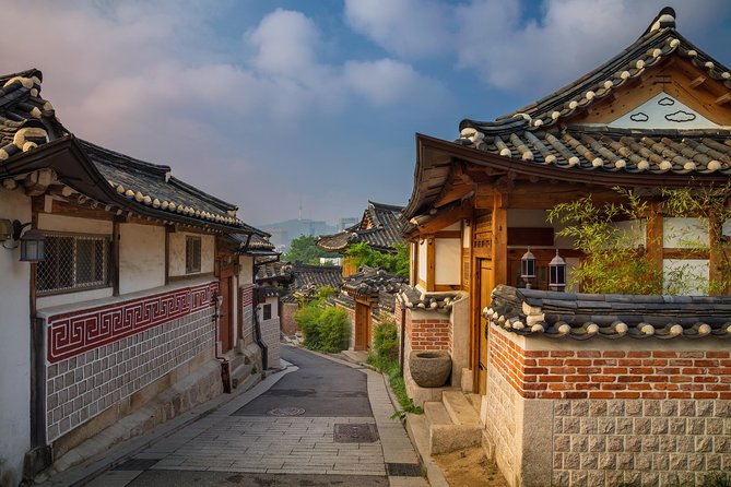 Seoul Like a Local: Private & Personalized Experience (2-3 hours) - Myeong-dong shopping with style-based guidance