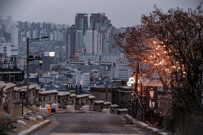 Seoul moonlight walking tour with local historian - Stairs, shoes, and small prep that saves the night