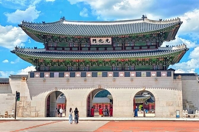 Seoul One Day Sightseeing Tour with N Tower and Lunch - Gwanghwamun to Cheonggyecheon: gates, temples, and a stream-city break