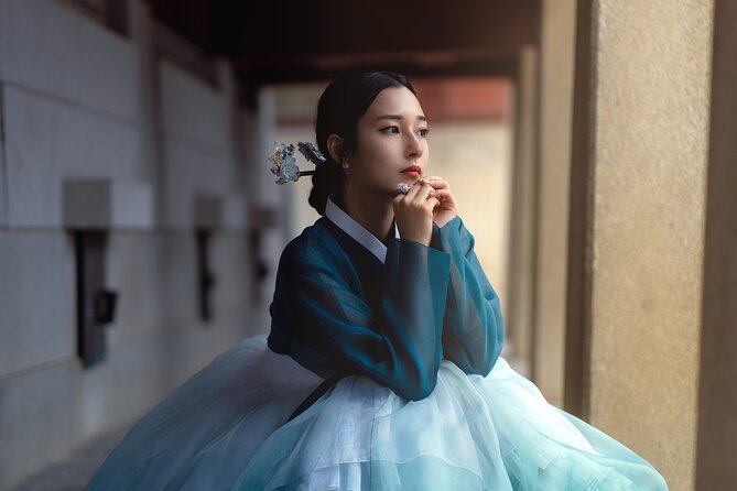Seoul Premium Hanbok Rental at Arihanbok Photoshoot Included - Why a premium hanbok shoot at Gyeongbokgung Palace works