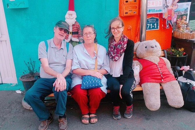 Seoul Private Custom Walking Tour with A Guide (Private Tour) - Language, Pace, and Group Dynamics: Where This Tour Can Go Right or Wrong