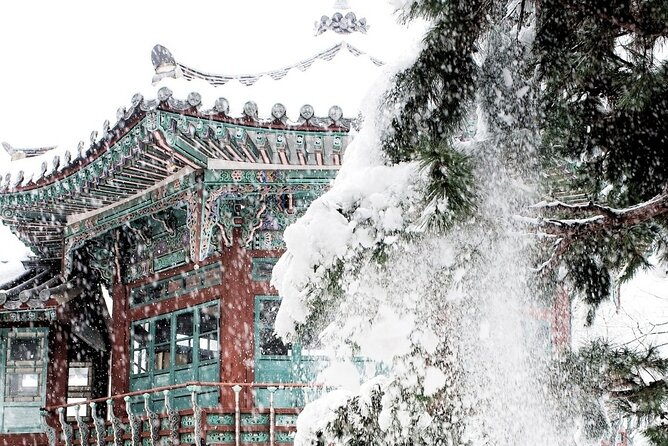 Seoul Private RV tour, explore real Korea from Past to Future - Gyeongbokgung Palace: Joseon foundations, fire, and what you can still read