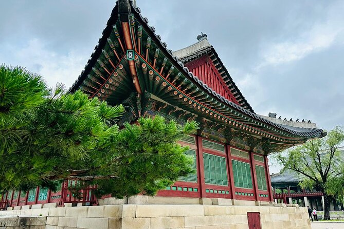 Seoul Private Tour with hidden gem of Seoul - N Seoul Tower: the 360° payoff from Mt. Namsan