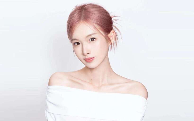 Seoul: Sihyunhada Photo, Personal Color, Makeup&Hair TOUR - Hair Styling and Studio Pampering: What the Process Feels Like