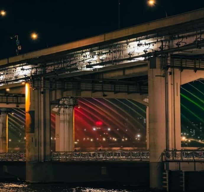 Seoul: Small Group Picnic & Night Bike Ride at Han River - Why Han River nights feel different from the usual Seoul plan