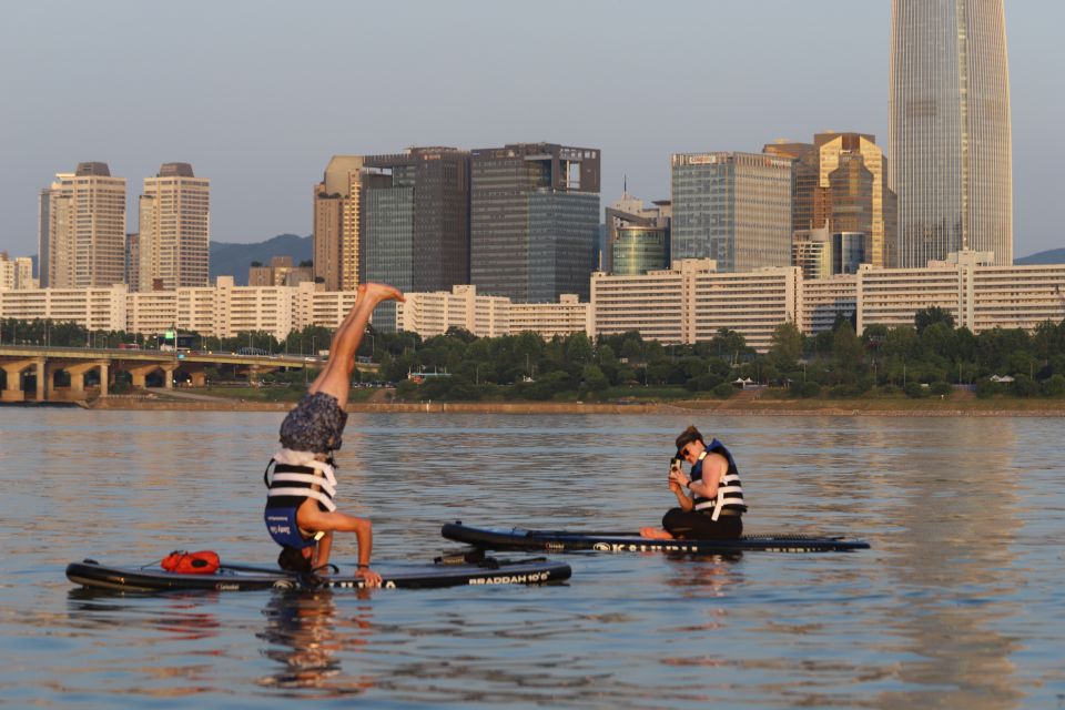 Seoul: Stand Up Paddle Board (SUP) & Kayak in Han River - SUP or Kayak on Calm Water: What It Feels Like in Motion