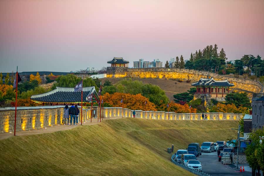 Seoul : Suwon Hwaseong Fortress+Starfield Library+Waujeongsa - Hanbok Wearing Experience Center: Gim, Kimbap, and Getting Dressed