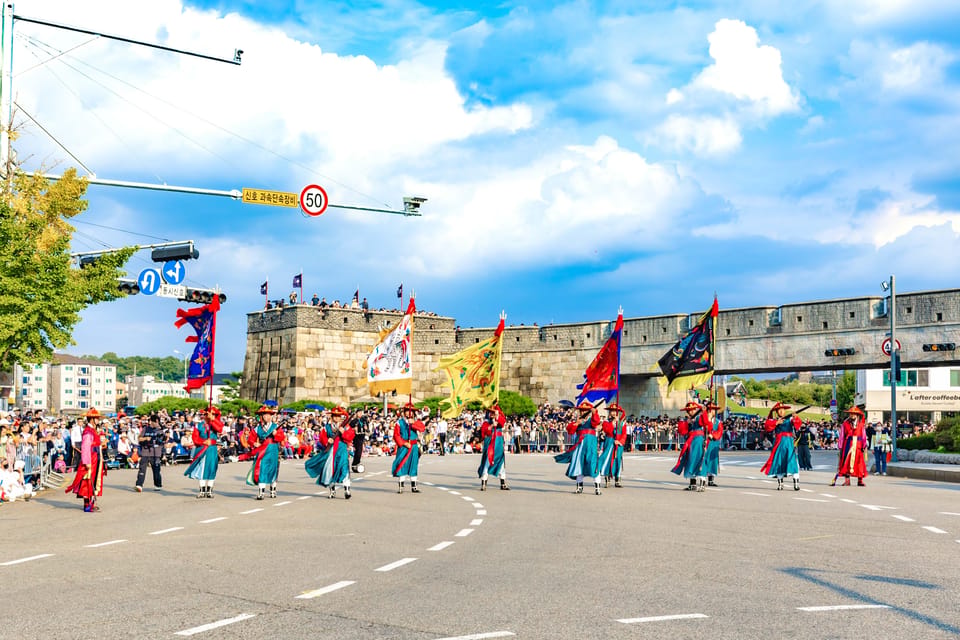 Seoul: The 62nd Suwon Hwaseong Cultural Festival Day Tour - Sept 29–Oct 4 Option: Fortress Tour, K-Drama Spots, Food Stalls, Then Night Shows