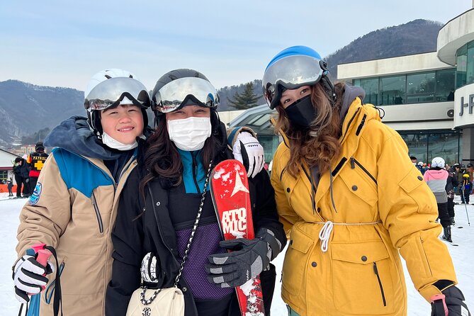 Seoul to Jisan Ski Resort (Fun 1 Day Trip Winter Sports & Skiing) - The bonus stop: Cheongha Korea Ginseng Museum after skiing