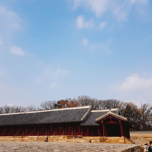Seoul: UNESCO Sites tour: Palace, Shrine & Bukchon Village - Tuesdays change everything: Insa-dong Culture Street instead of Jongmyo