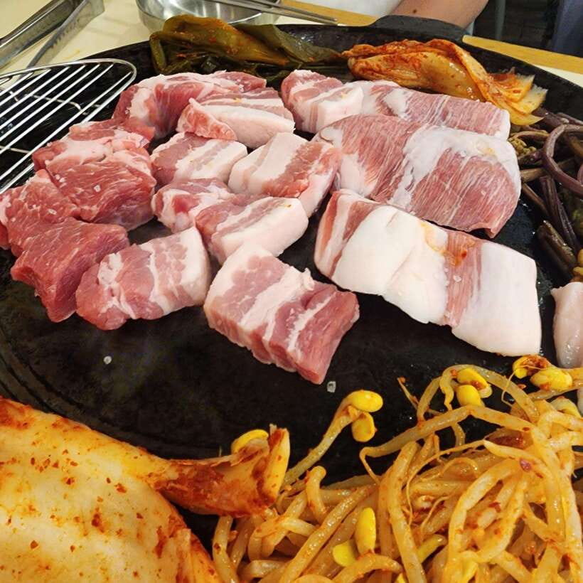 Seoul: Wine & Korean BBQ, Perfect Pairing Dinner in Sinchon - Korean BBQ and wine pairing: how to think about the matches