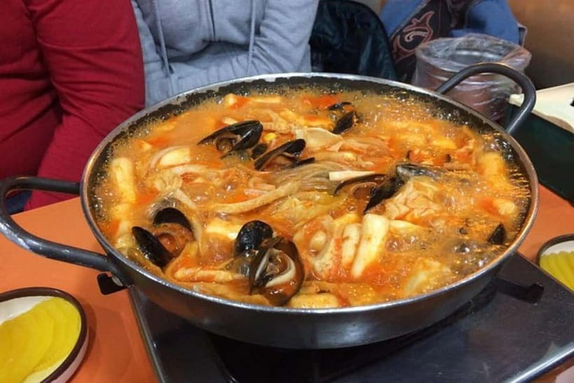 Small-Group Night Food Tour in Seoul with Korean BBQ - Night Food in Seoul: Why This 3.5-Hour Walk Hits Different