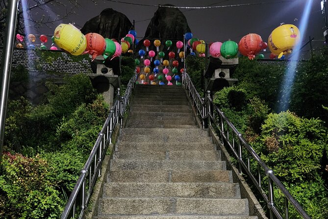 Spiritual Adventure : Into Inwangsan and Korean Shamanism - Ritual objects, deities, and talismans: putting the symbols into everyday context
