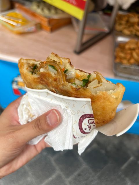 Taste hidden street food in Seoul with a 2.5h food tour - The street-food tastings: tasting as a strategy, not a side quest