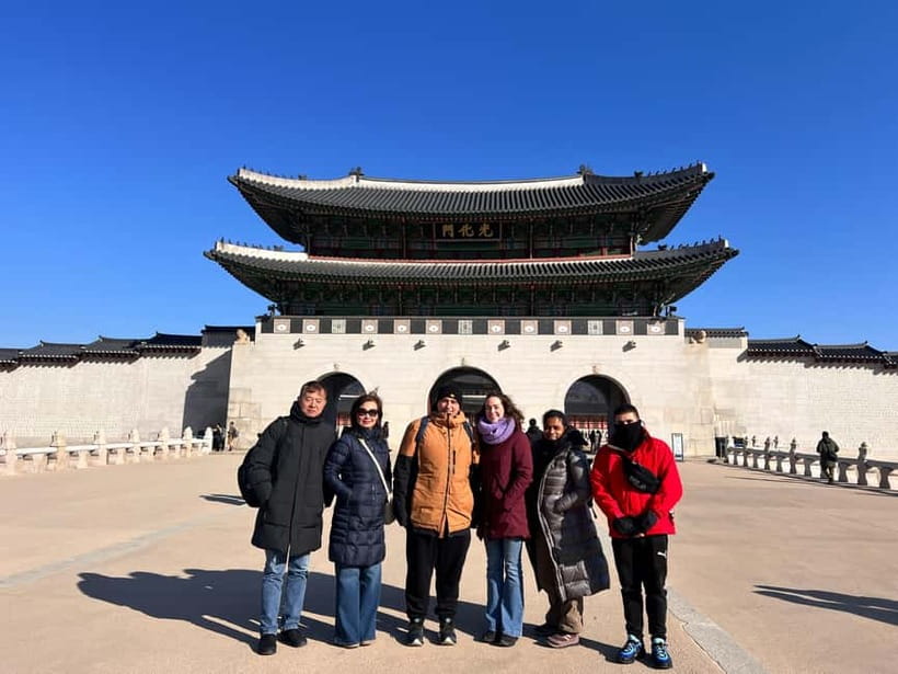 Time Travel in Seoul: Gyeongbokgung, Folk Museum & Bukchon - Key Things You’ll Love About This Time Travel in Seoul Tour
